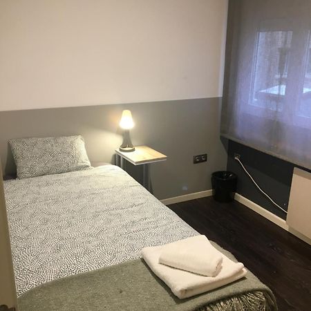 Apartamento Manuela Sancho Apartman Zaragoza Kültér fotó